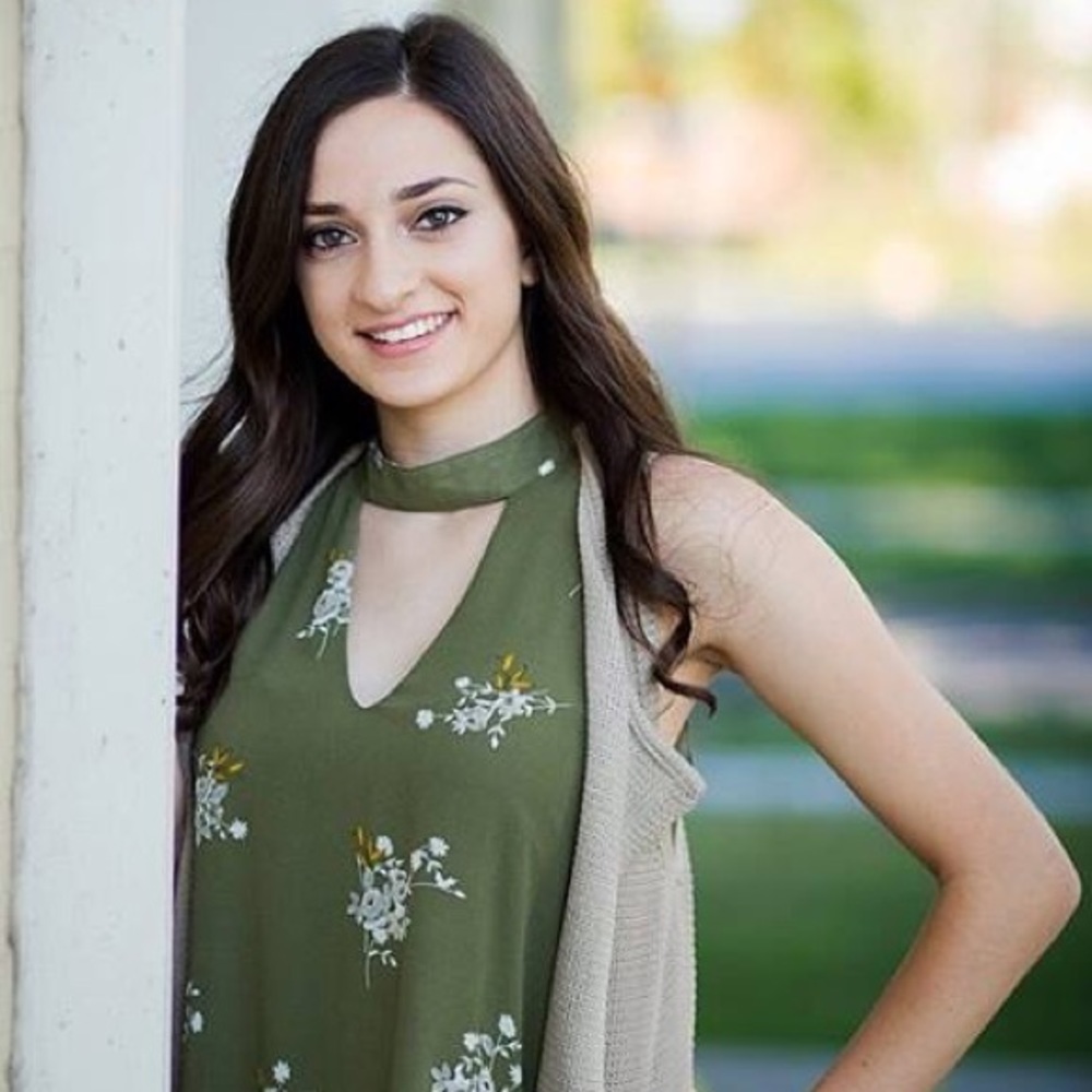 Meet your Posher, Alisa